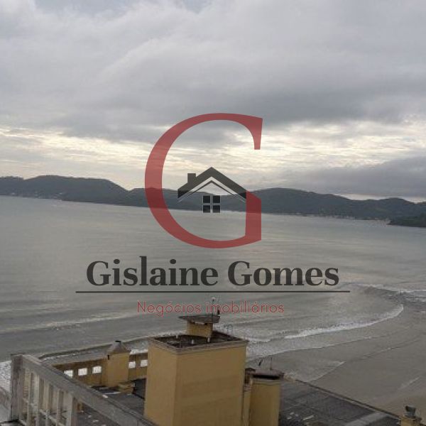 Apartamento em Meia Praia 