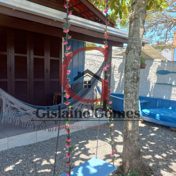 Casa com piscina em Zimbros