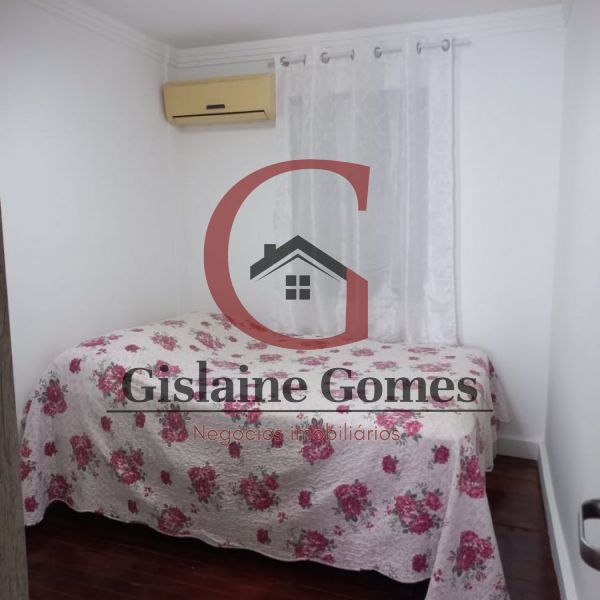 Casa com piscina em Zimbros