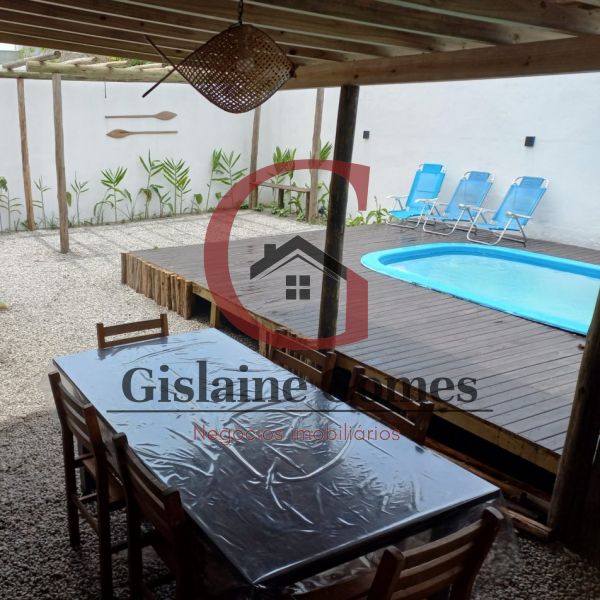 Casa com piscina em Zimbros