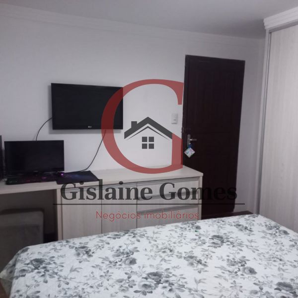 Casa com piscina em Zimbros