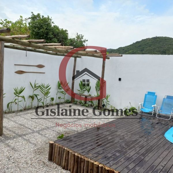 Casa com piscina em Zimbros