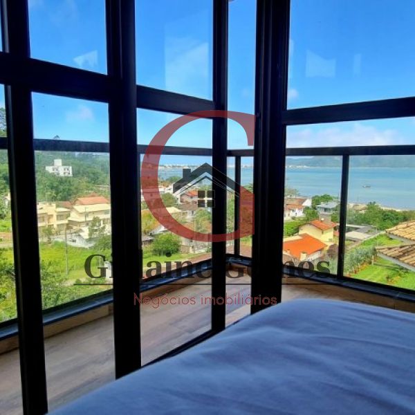 EXCELENTE IMOVEL COM VISTA MAR 