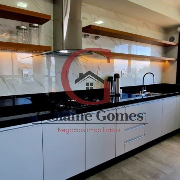 EXCELENTE IMOVEL COM VISTA MAR 