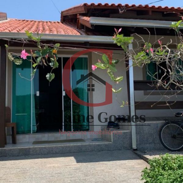 CASA PRAIA DE ZIMBROS