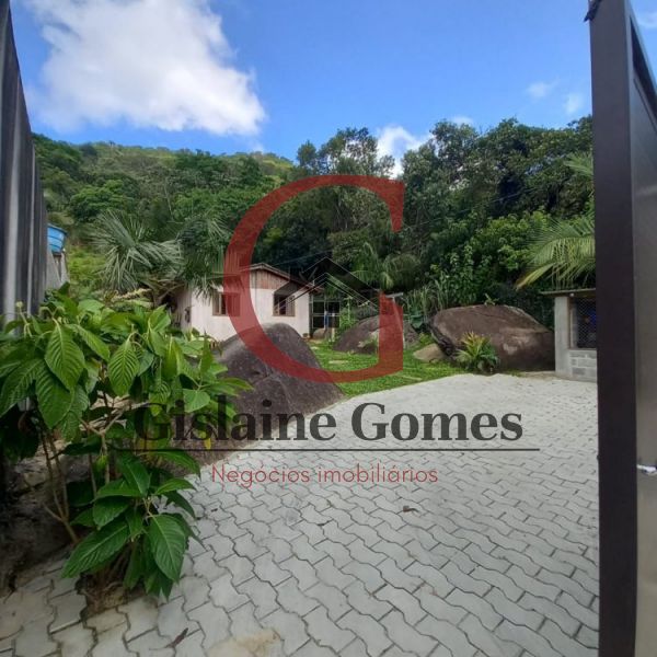 CASA CHACAR BOMBINHAS