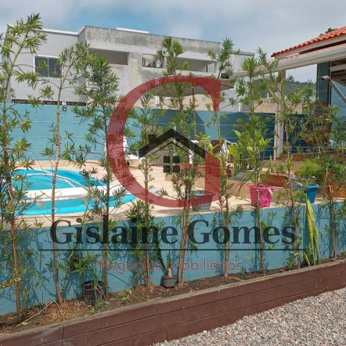 CASA COM PISCINA PRAIA DE ZIMBROS