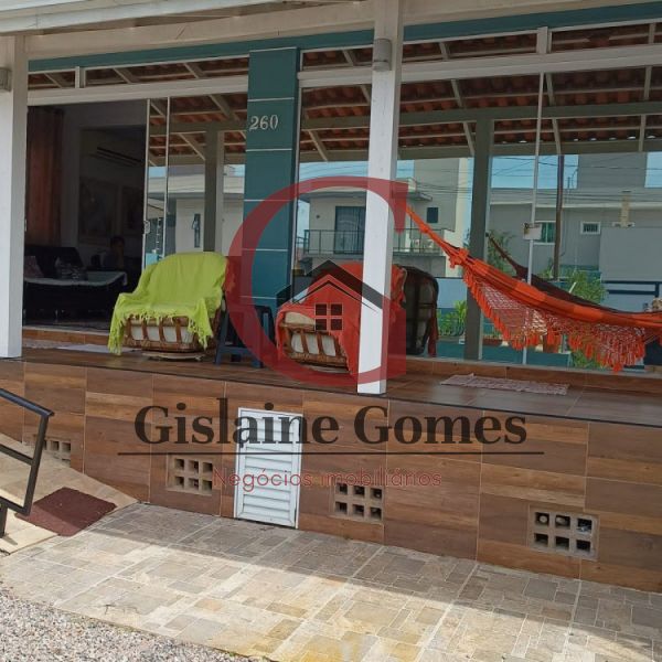 CASA COM PISCINA PRAIA DE ZIMBROS