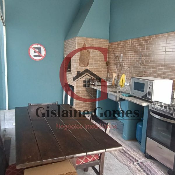 CASA COM PISCINA PRAIA DE ZIMBROS