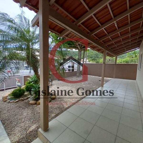 Casa para temporada em Zimbros